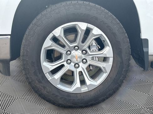 Used 2026 Chevrolet Silverado 1500 LTZ w/ LTZ Premium Package AWD/4WD image 33