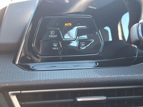 Used 2024 Volkswagen GTI SE image 23