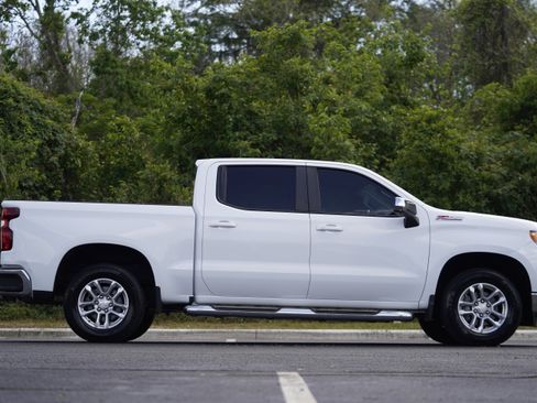 Used 2022 Chevrolet Silverado 1500 LT image 7
