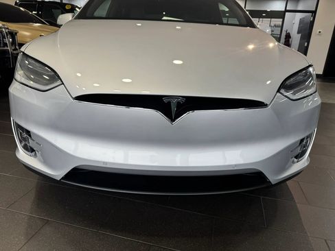 Used 2018 Tesla Model X 75D AWD/4WD image 29