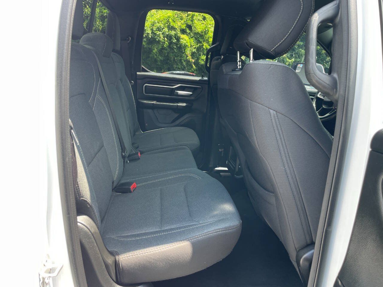Used 2022 RAM 1500 Big Horn AWD/4WD image 16