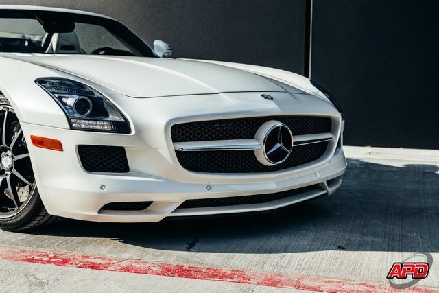 Used 2012 Mercedes-Benz SLS AMG Roadster image 20