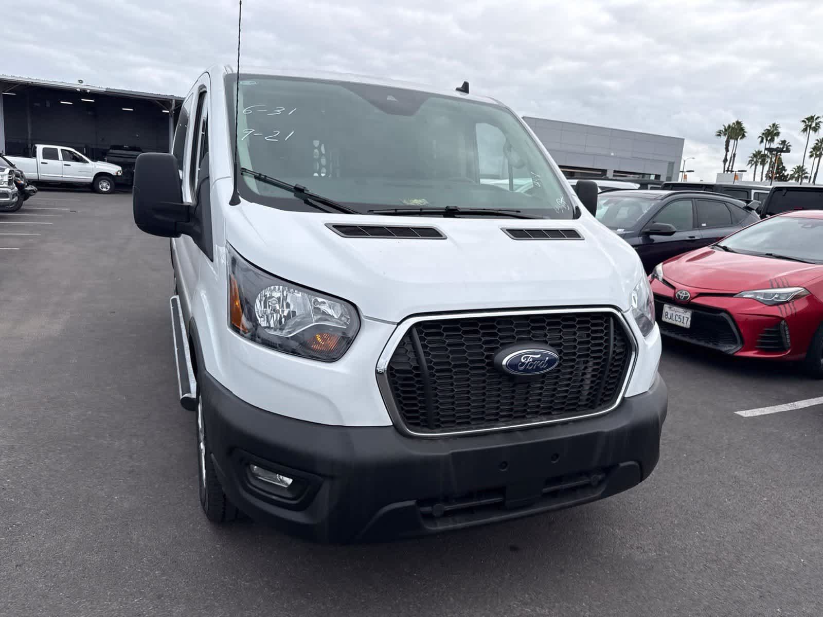 Used 2025 Ford Transit 250 Low Roof w/ Exterior Upgrade Package RWD image 5