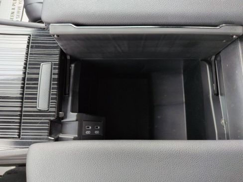 Used 2025 Toyota Sienna XSE w/ XSE Plus Package image 26