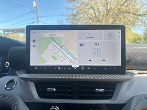 New 2026 Ford Explorer Active w/ Active Comfort Package RWD image 18