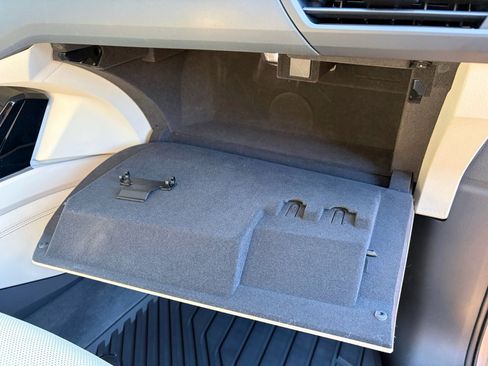 Used 2019 Audi e-tron Premium Plus image 22