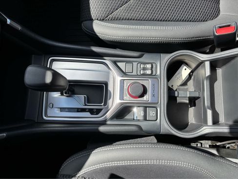 Used 2023 Subaru Forester Premium AWD/4WD image 18