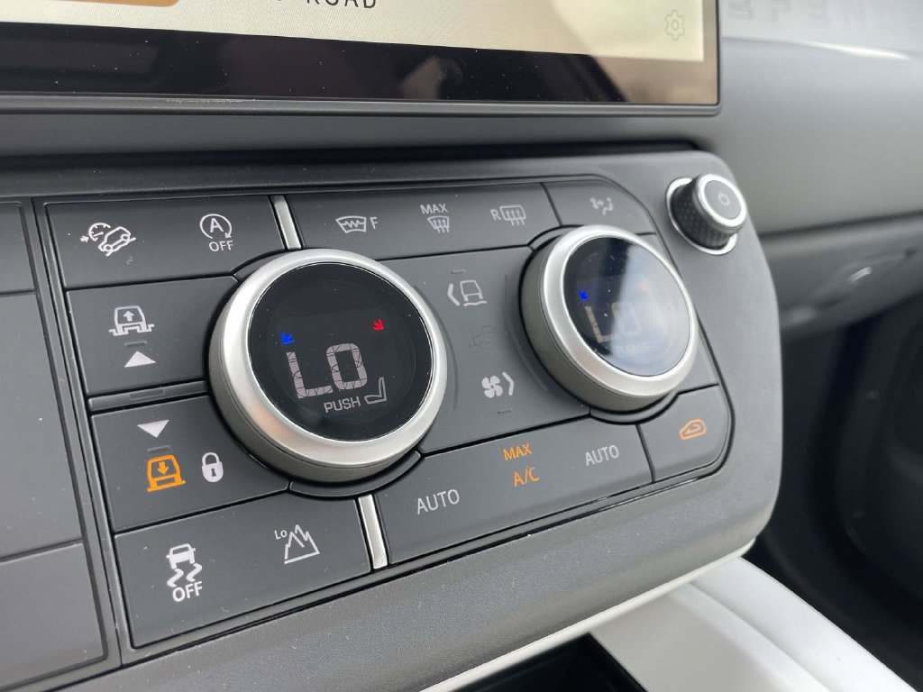 New 2026 Land Rover Defender 110 S AWD/4WD image 28