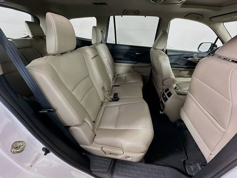 Used 2016 Honda Pilot Touring image 29