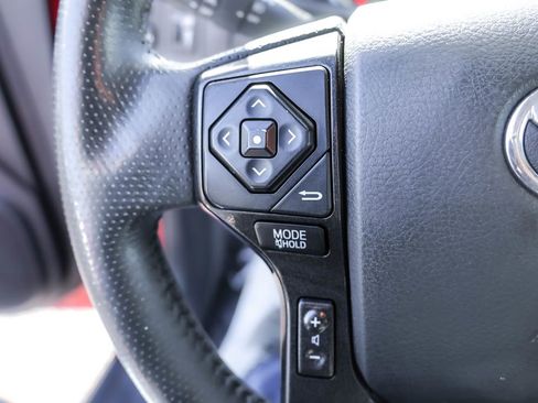 Used 2019 Toyota 4Runner TRD Off-Road Premium image 17