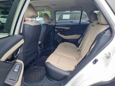 Certified 2024 Subaru Outback Limited AWD/4WD image 11