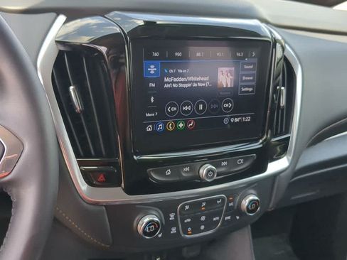 Used 2020 Chevrolet Traverse LT FWD image 26