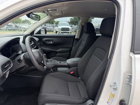 Used 2025 Honda HR-V LX image 23