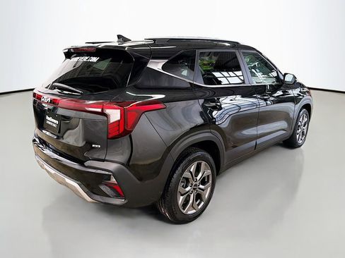 Used 2024 Kia Seltos S image 9
