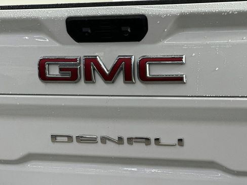 Used 2024 GMC Sierra 3500 Denali w/ Denali Reserve Package image 27