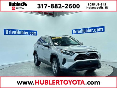 Used 2024 Toyota RAV4 XLE AWD/4WD image 1