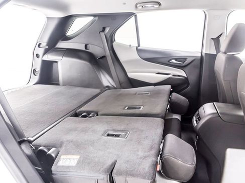 Used 2023 Chevrolet Equinox LS w/ LS Convenience Package image 36