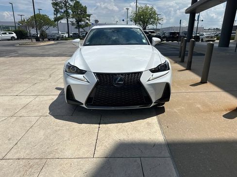 Used 2018 Lexus IS 350 F Sport RWD image 2