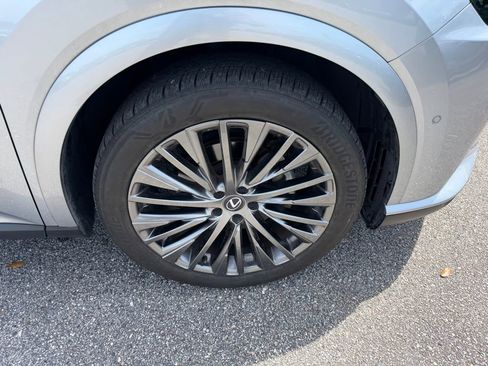 Used 2024 Lexus RX 350 FWD image 4