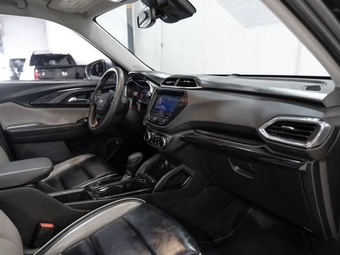 Used 2021 Chevrolet TrailBlazer LT w/ Sun and Liftgate Package FWD image 15