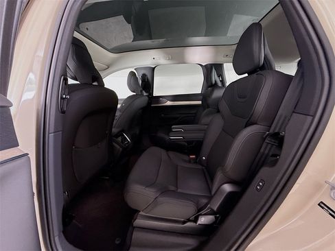New 2025 Volvo EX90 Plus w/ Protection Package Premier image 25
