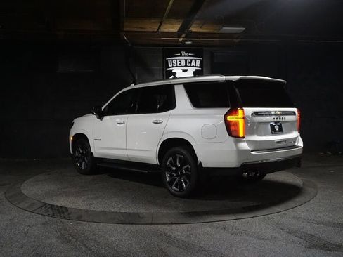 Used 2021 Chevrolet Tahoe Premier w/ Premium Package AWD/4WD image 9