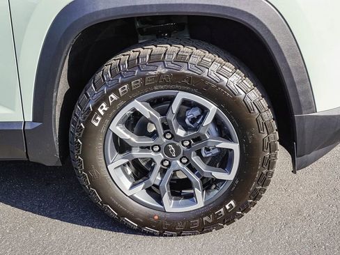 New 2026 Chevrolet Equinox ACTIV w/ Safety and Technology Package FWD image 9