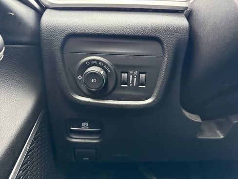 Used 2022 Jeep Grand Cherokee L Limited image 35