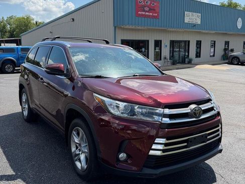 Used 2018 Toyota Highlander Limited AWD/4WD image 1