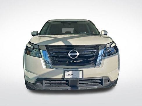 Used 2024 Nissan Pathfinder SV image 10