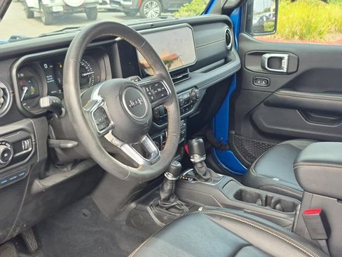 Used 2024 Jeep Wrangler Unlimited Sahara w/ Safety Group AWD/4WD image 9