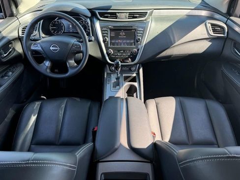 Used 2024 Nissan Murano SV w/ SV Midnight Edition Package image 10