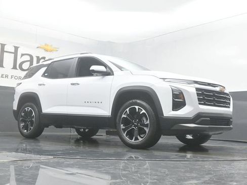 New 2026 Chevrolet Equinox LT w/ Safety and Technology Package image 2