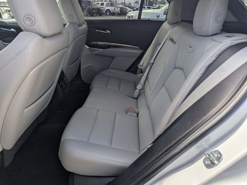 Used 2021 Cadillac XT4 Luxury w/ Cold Weather Package image 8