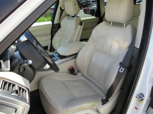 Used 2017 Land Rover Range Rover Sport HSE AWD/4WD image 21