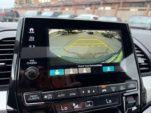 Used 2018 Honda Odyssey Elite image 17