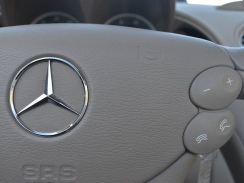 Used 2004 Mercedes-Benz SL 500 w/ Comfort Pkg image 33