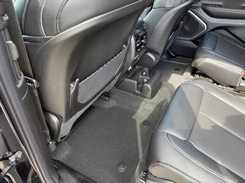 New 2025 Jeep Grand Cherokee L Limited w/ Luxury Tech Group II image 27