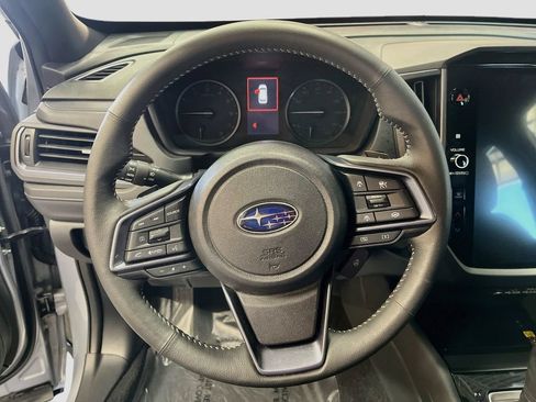 Used 2025 Subaru Forester Limited AWD/4WD image 11