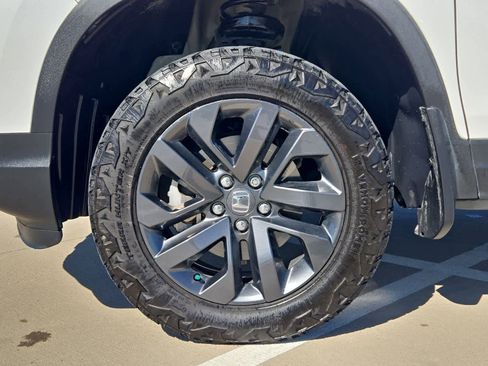 Used 2021 Honda Ridgeline Sport image 11