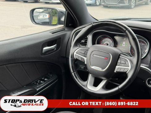 Used 2016 Dodge Charger SXT AWD/4WD image 11