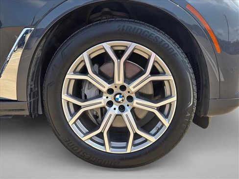 Used 2020 BMW X7 xDrive40i w/ Premium Package AWD/4WD image 23
