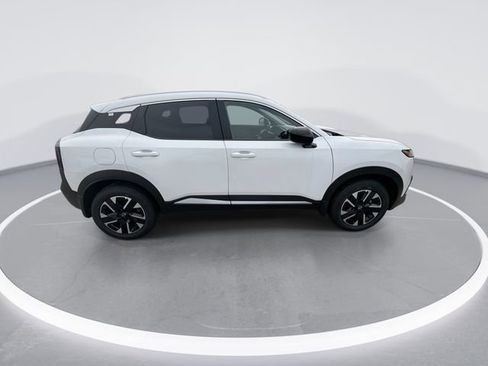 New 2026 Nissan Kicks SV w/ SV Premium Package image 9