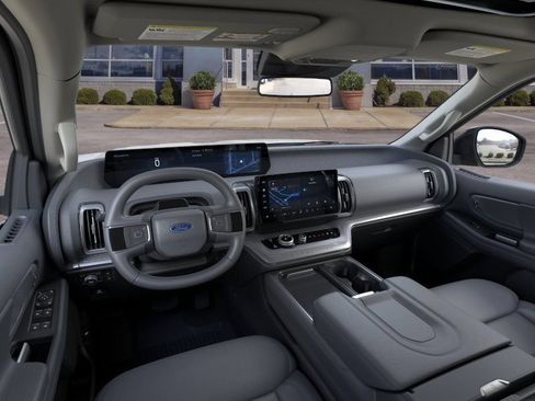 New 2026 Ford Expedition Max Active AWD/4WD image 9