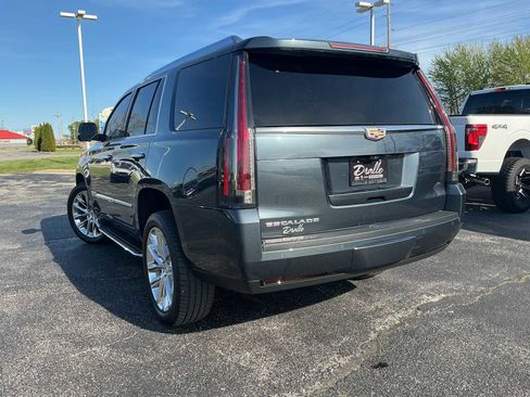 Used 2020 Cadillac Escalade Premium Luxury AWD/4WD image 5