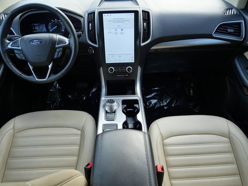 Certified 2024 Ford Edge SEL AWD/4WD image 18