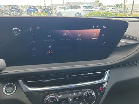 Used 2025 Buick Envista Sport Touring w/ Convenience I Package FWD image 22