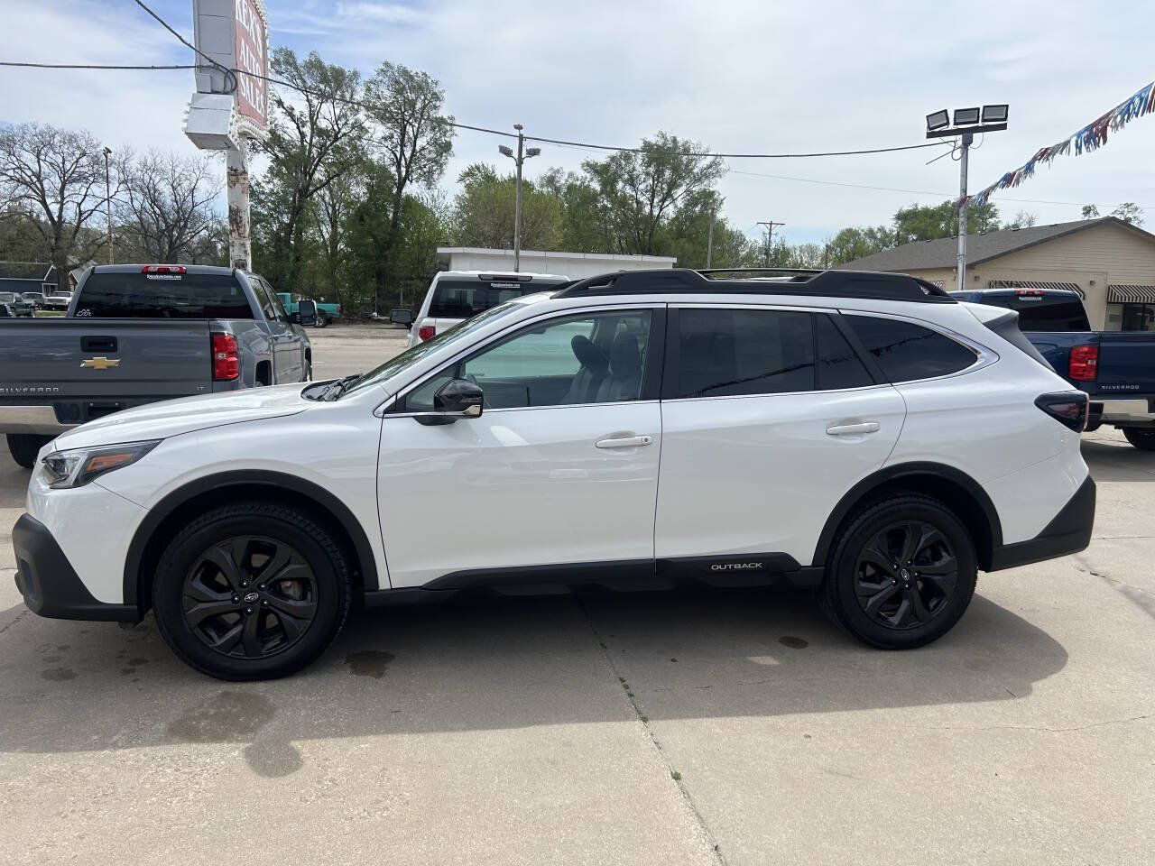 Used 2020 Subaru Outback Onyx Edition XT AWD/4WD image 14