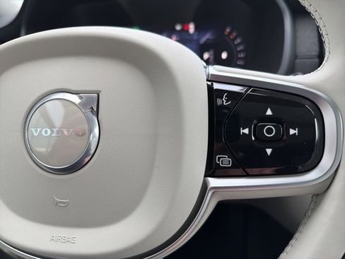 New 2026 Volvo XC90 B6 Ultra image 19
