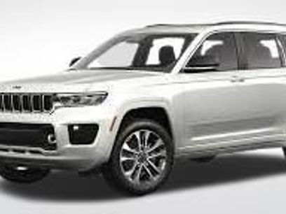 Used 2024 Jeep Grand Cherokee Altitude